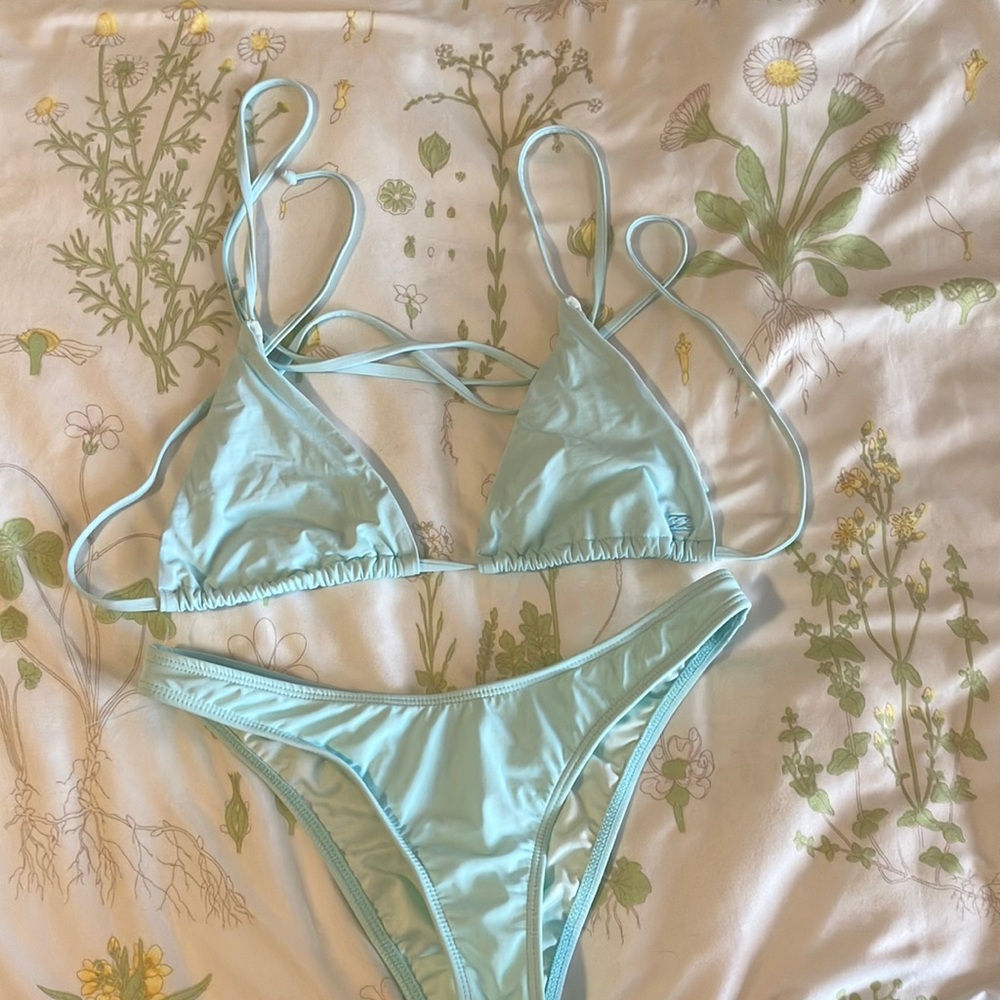 Billabong aqua bikini